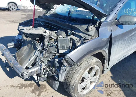 2017 Honda Hr-V Lx z USA, uszkodzony, nr VIN 3CZRU6H31HM712307